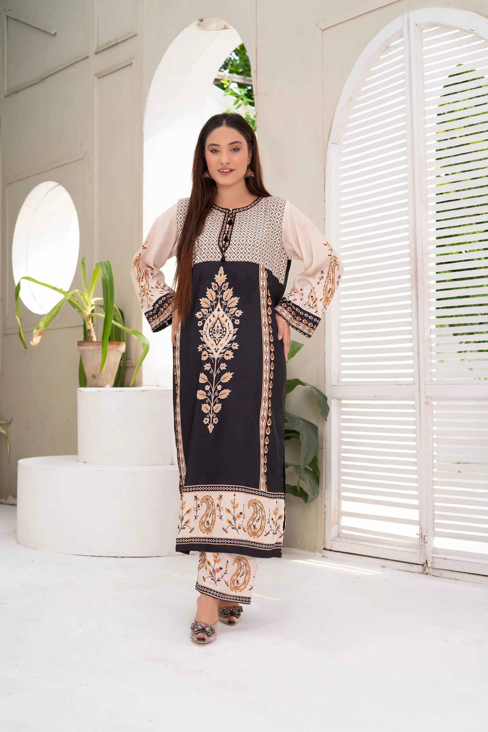 Raunaq 2PC - Black Embroidered Suit