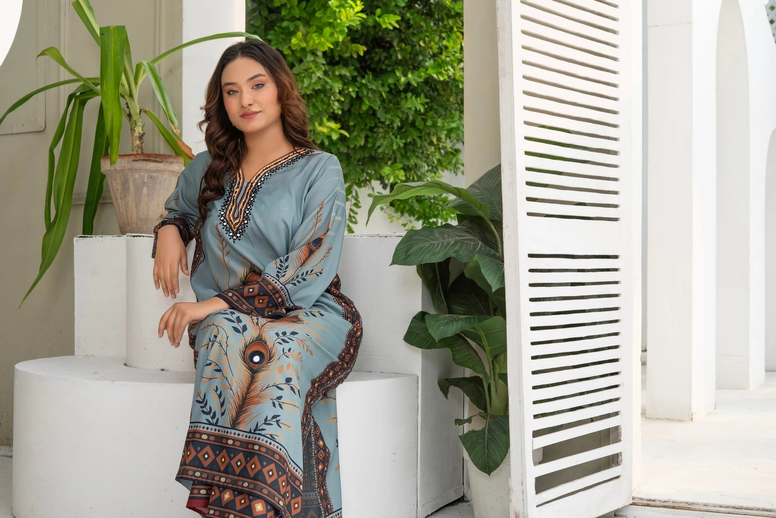 Kaavish 2PC - Grey Peacock Suit