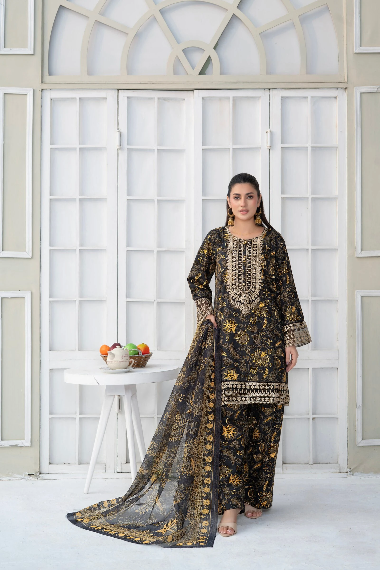 Zarish 3PC - Black Gold Embroidered Suit