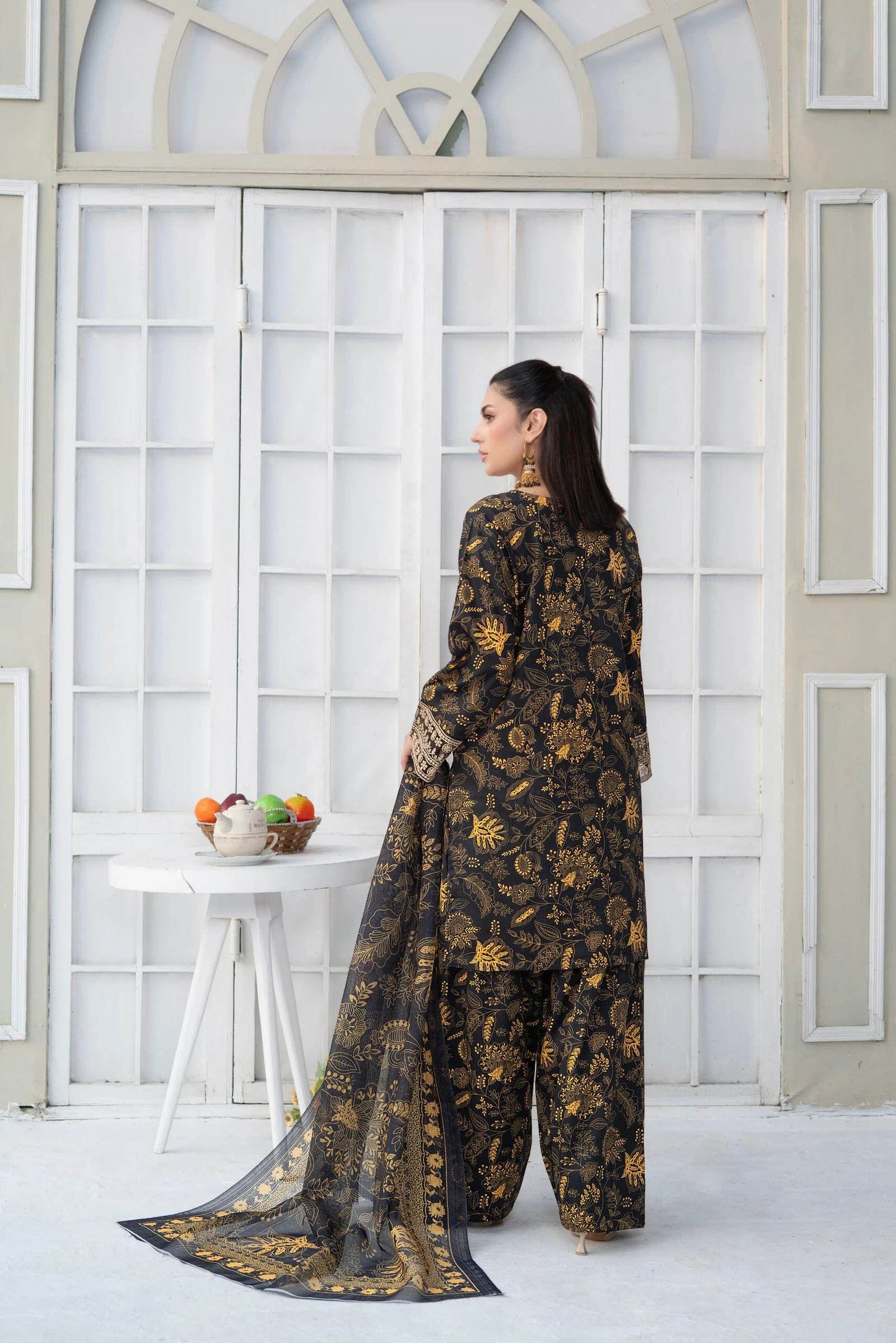 Zarish 3PC - Black Gold Embroidered Suit
